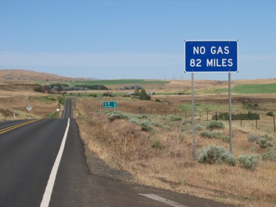 Getting into Eastern Washington... a rapid change of color from green to brown... and services getting fewer and fewer.
